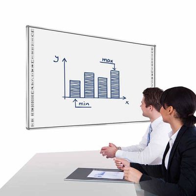 Technologie tactile infrarouge de tableau blanc numérique intelligent de 86 pouces pour l'éducation, la formation et les fonctionnalités interactives