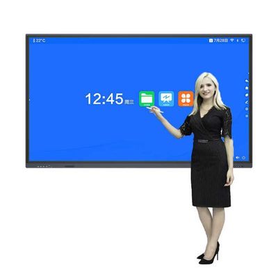 Un tableau blanc à écran tactile interactif intelligent de 86 pouces, mobile et monté au mur